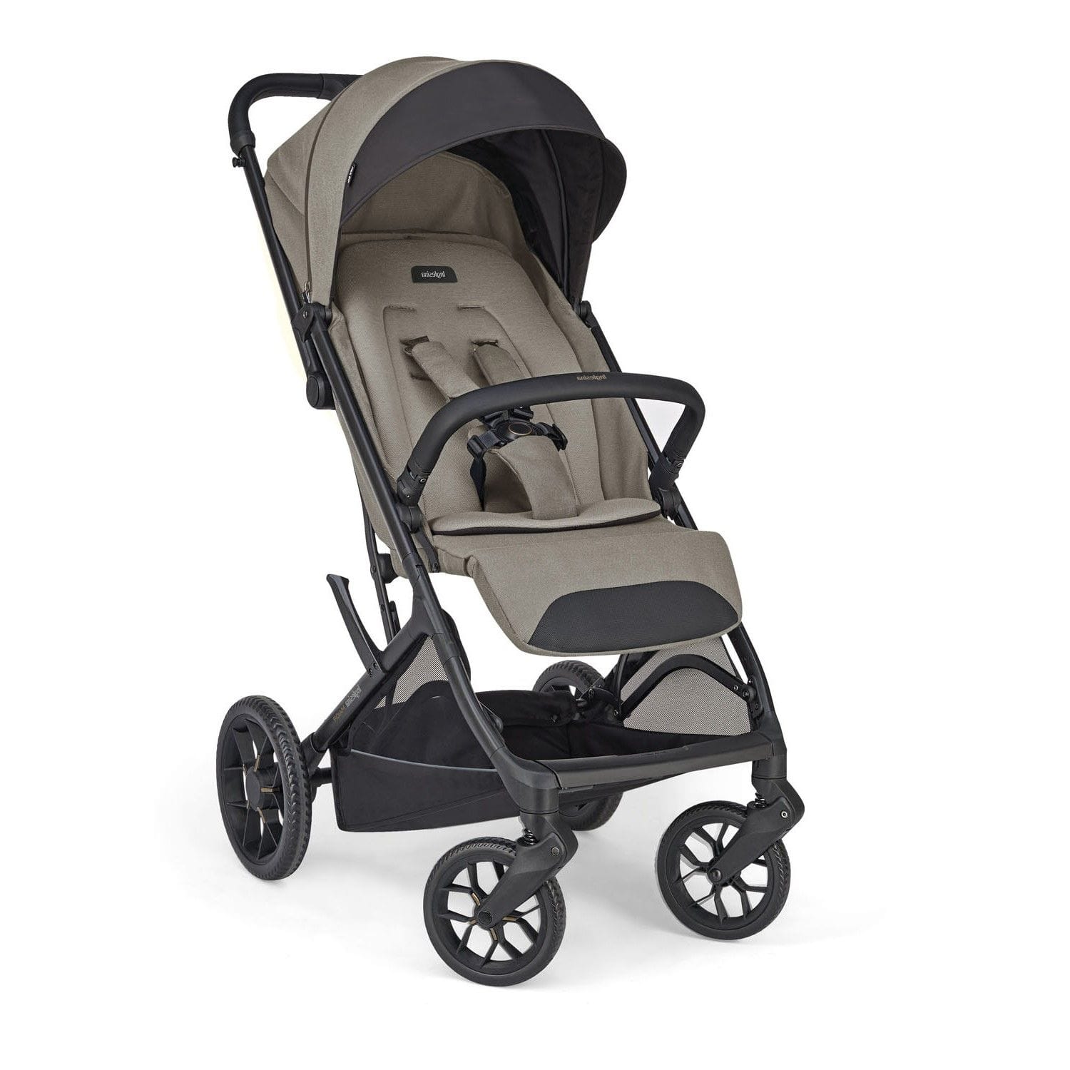 Ένα από τα πιο ελαφριά, πρακτικά καρότσια περιπάτου από την Inglesina! Έχει εξαιρετικές κριτικές σε όλα τα forums & αντέχει σε όλες τις συνθήκες!