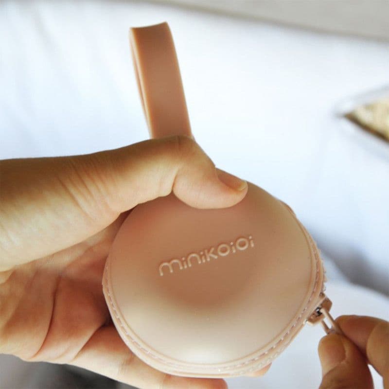 MINIKOIOI Θήκη Για Πιπίλες Από Σιλικόνη Με Κλείσιμο Φερμουάρ Bubble Beige