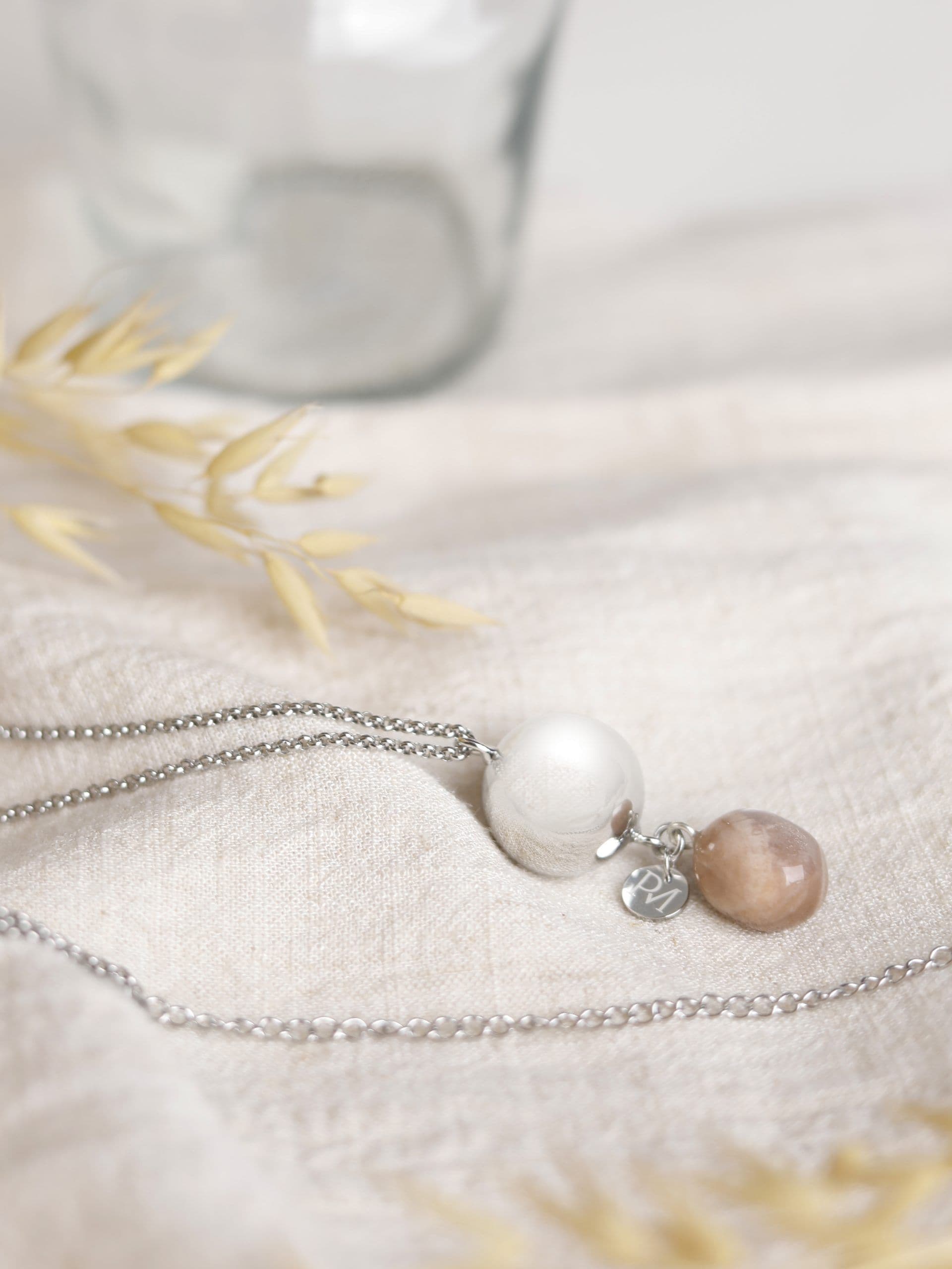 PROUD MAMA Μενταγιόν Εγκυμοσύνης Bola Linn Γκρι Αχάτης