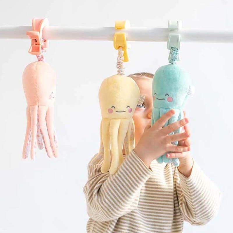 SARO Κρεμαστή Κουδουνίστρα με Δόνηση Octοpus Pink (0+ μηνών)