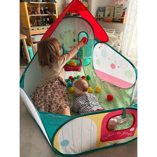 SOPHIE THE GIRAFFE Αναδιπλούμενη Μπαλοπισίνα Με Μπαλάκια Σόφη Η Καμηλοπάρδαλη