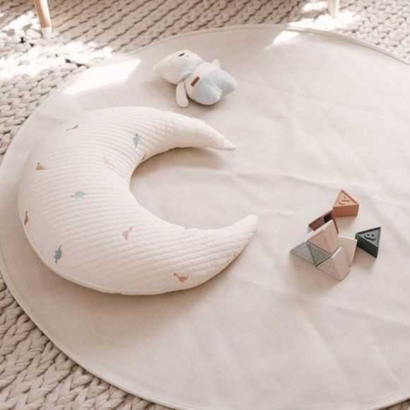 Μαξιλάρια θηλασμού και μαξιλάρια εκυμοσύνης που ανακουφίζουν τη μαμά κατ΄ατην περίοδο της εγκυμοσύνης και που διευκολύνουν το μωρό κατά την διαδικασία του θηλασμού.